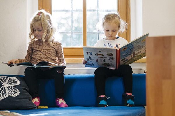 Wurzelkinder-Kindergarten_Bücherbereich Wurzelkinder-Kindergarten_Bücherbereich