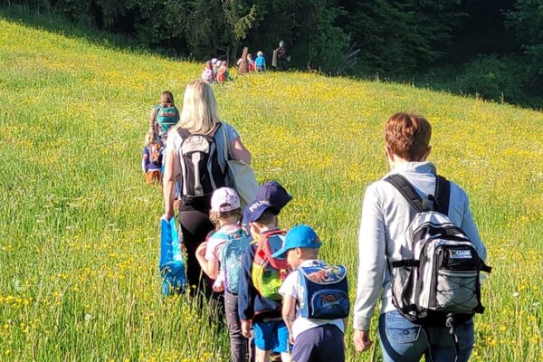 Wurzelkinder-Kindergarten_wandern Wurzelkinder-Kindergarten_wandern